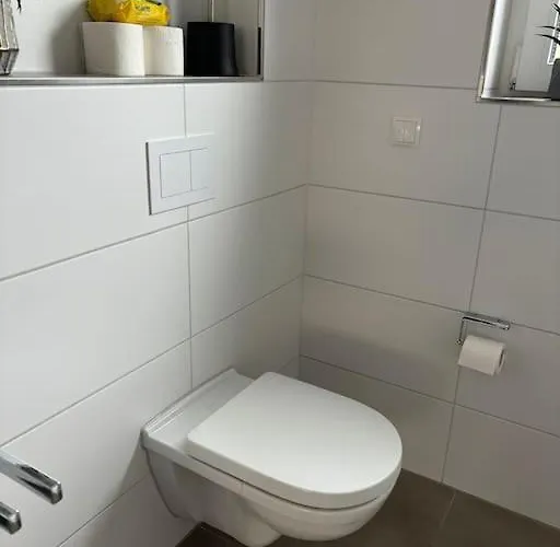 Wunderschoene Am Rhein Naehe Koblenz * Lahnstein